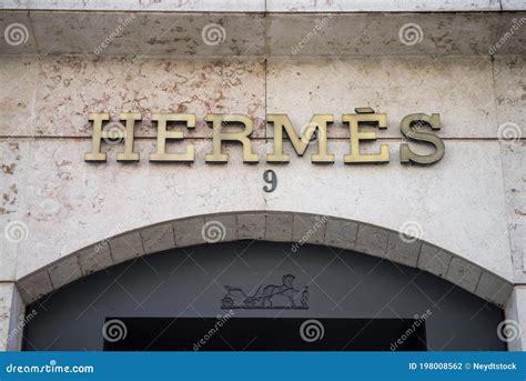 Hermes signs